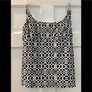 Lands End size 10D black and white swim tankini